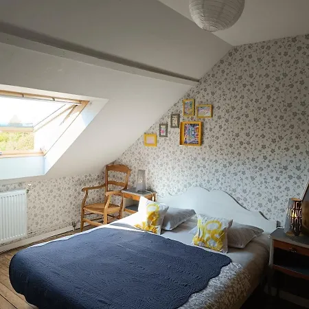 Maison Atypique, Quartier Très Calme, à Amiens